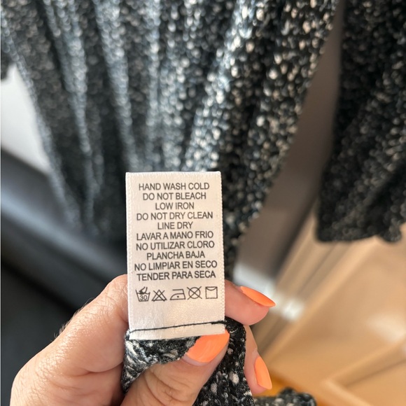 Emily Tiered Dress - Picture 6 of 7